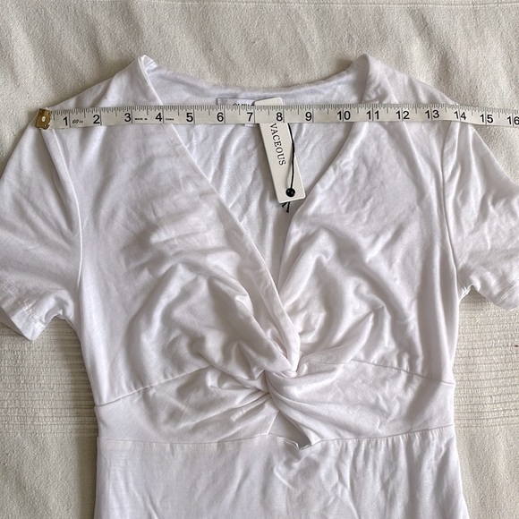 OLIVACEOUS Short Sleeve Twist Front Mini Dress Size Small - Picture 5 of 7